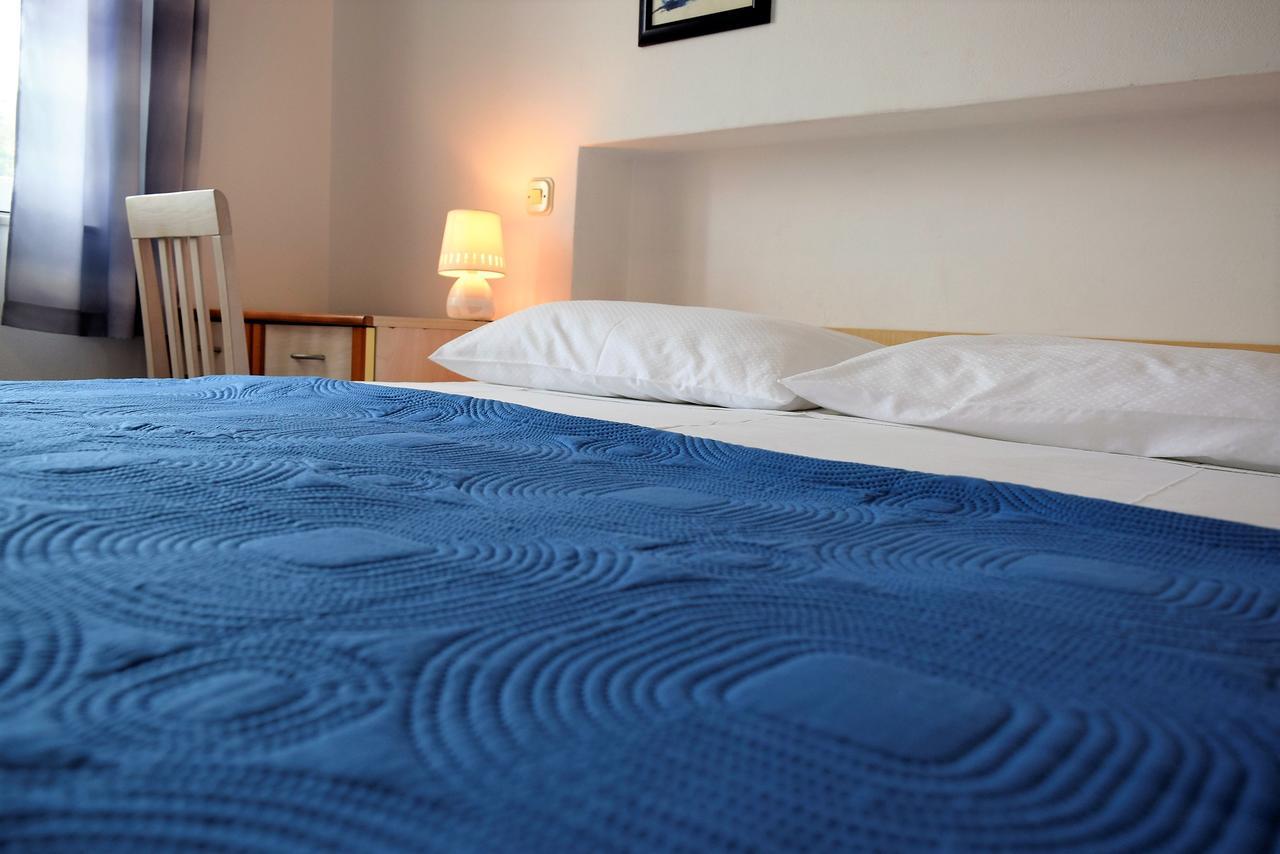 Sunnyy Beacch Apartments Banjol エクステリア 写真