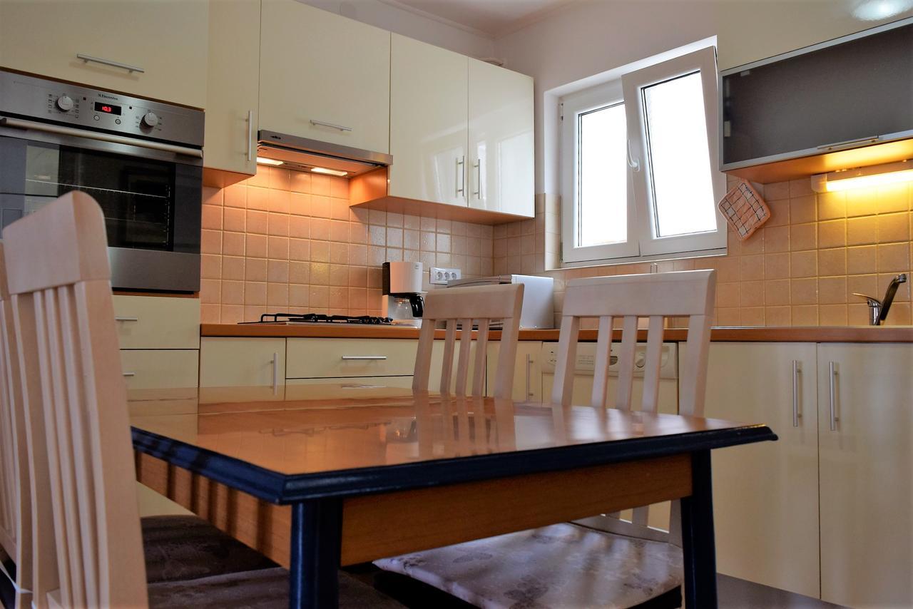Sunnyy Beacch Apartments Banjol エクステリア 写真