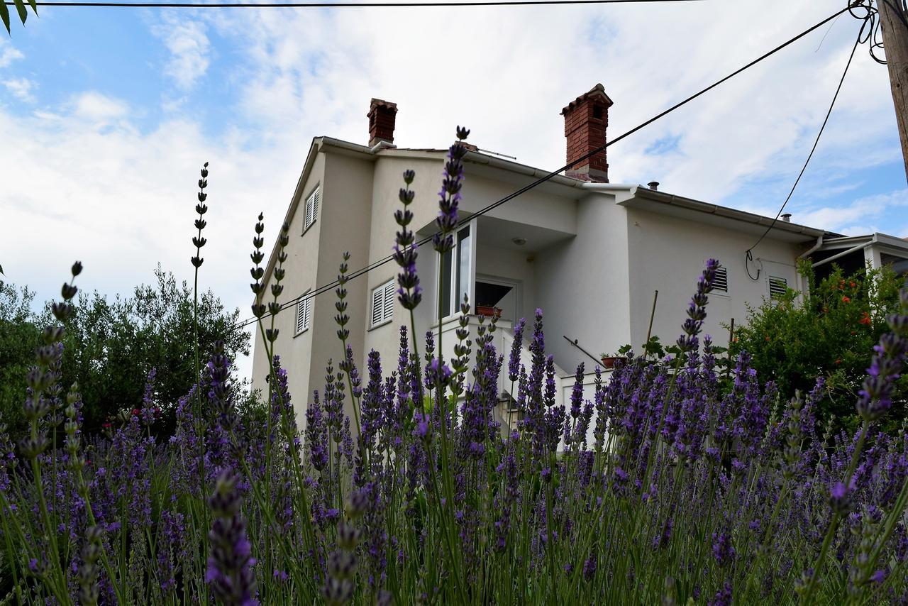 Sunnyy Beacch Apartments Banjol エクステリア 写真
