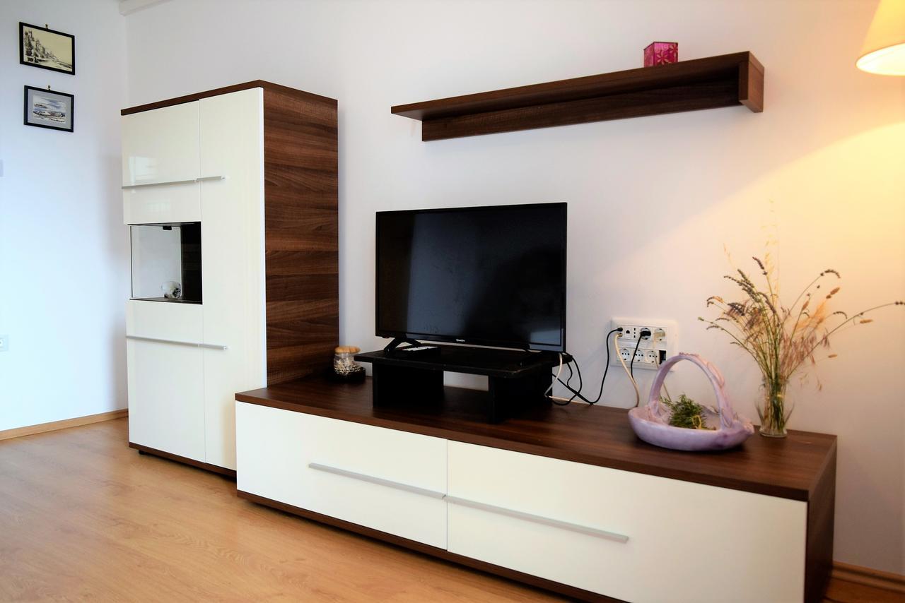 Sunnyy Beacch Apartments Banjol エクステリア 写真