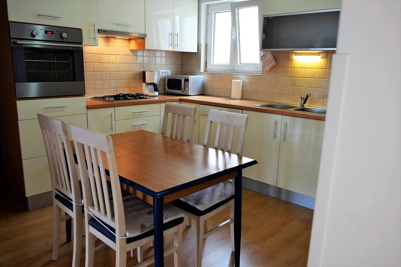 Sunnyy Beacch Apartments Banjol エクステリア 写真