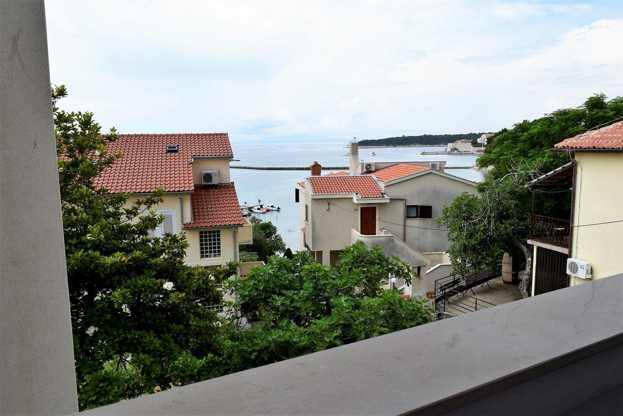Sunnyy Beacch Apartments Banjol エクステリア 写真