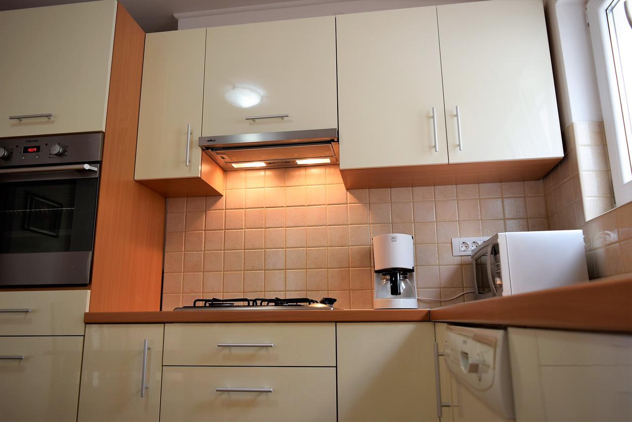 Sunnyy Beacch Apartments Banjol エクステリア 写真