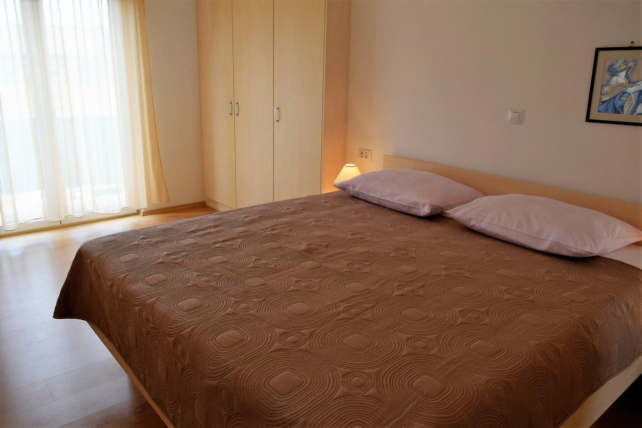 Sunnyy Beacch Apartments Banjol エクステリア 写真