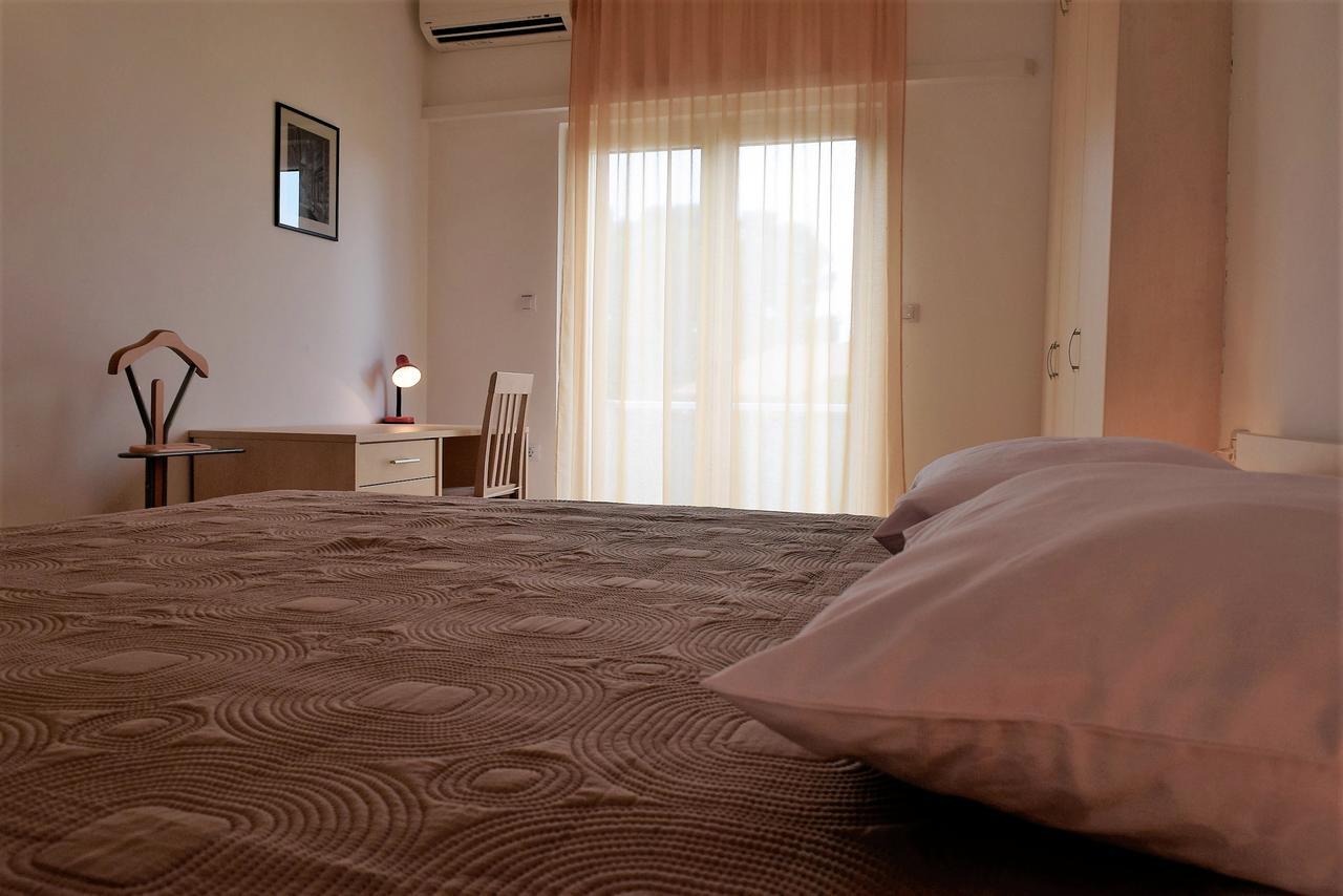 Sunnyy Beacch Apartments Banjol エクステリア 写真